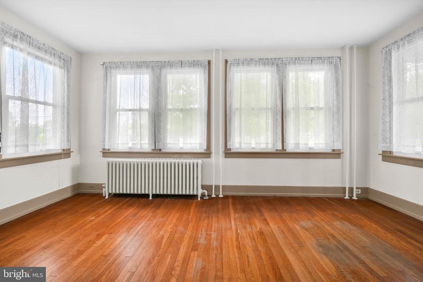 194 Walnut Street photo 9