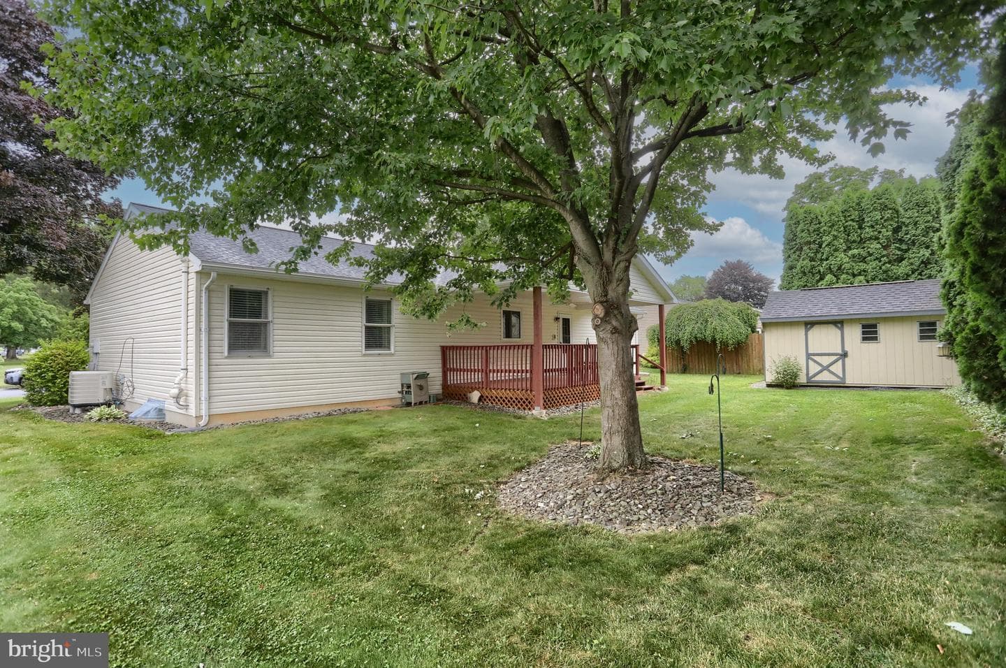 607 Henry Houck Lane photo 5