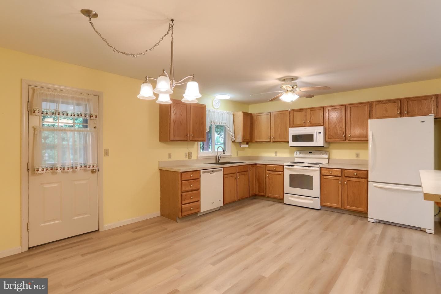 607 Henry Houck Lane photo 7