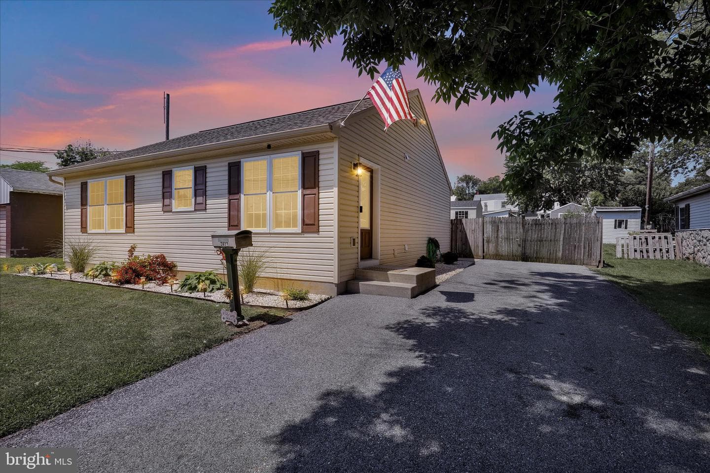 2417 Mifflin Street photo 1