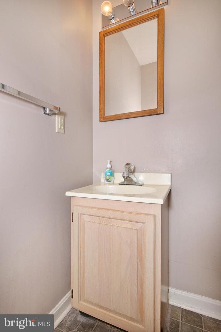 14 Shady Ln U-0001 photo 35