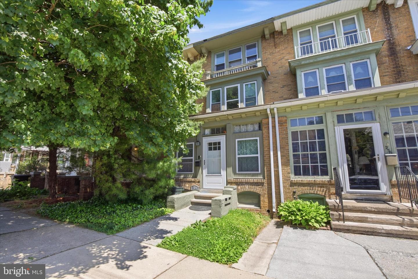 254 S 8th Street photo 1