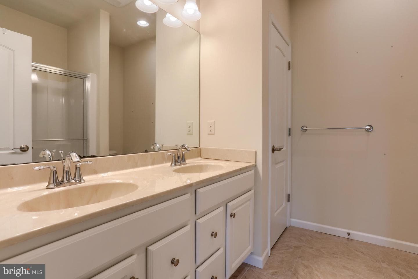 103 Windermere Dr photo 27