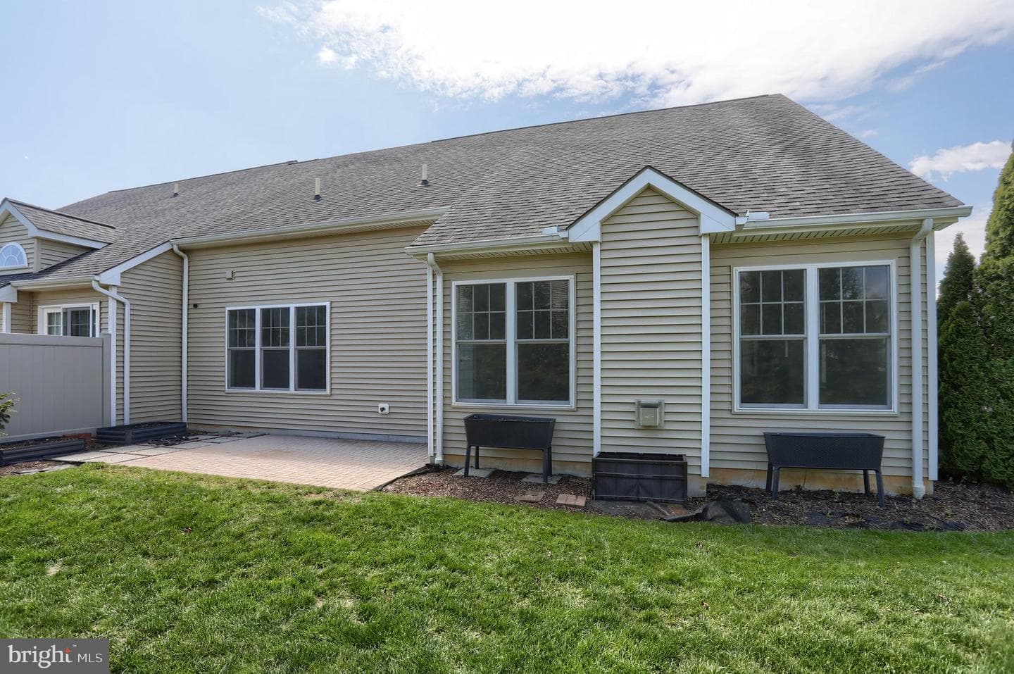 103 Windermere Dr photo 32