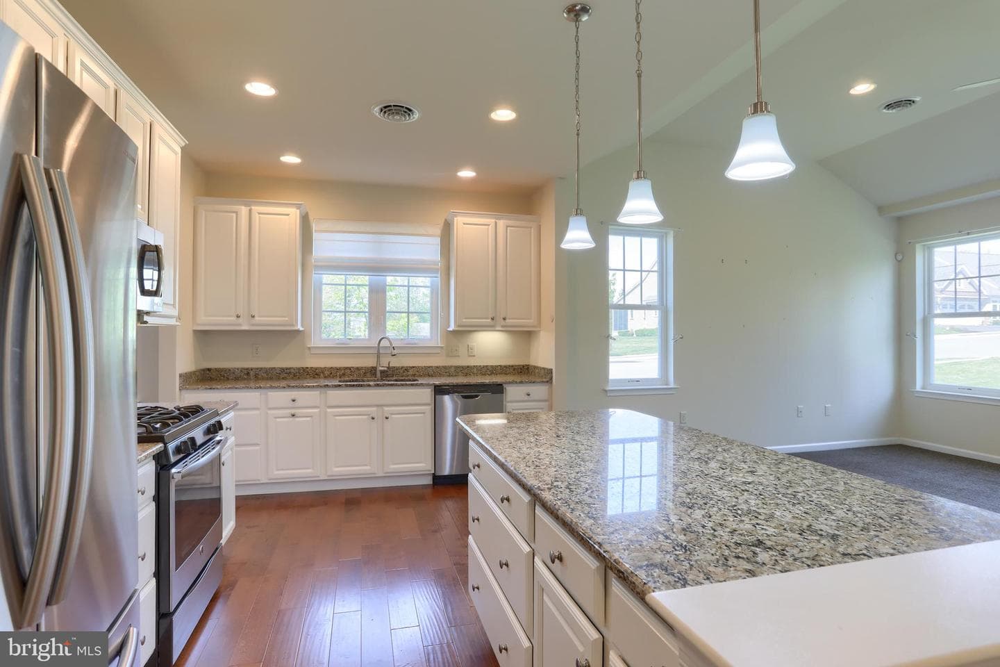 103 Windermere Dr photo 8