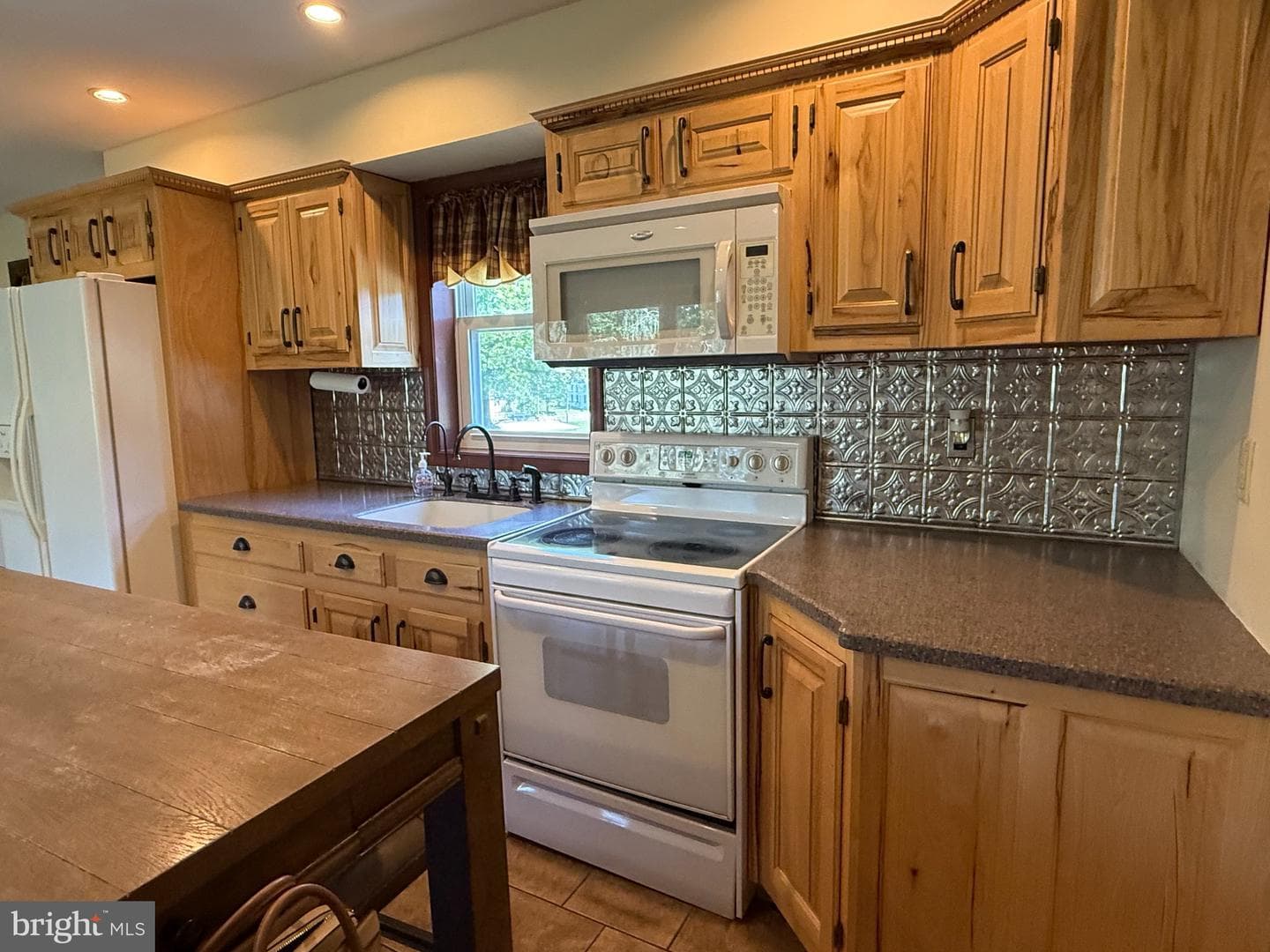 301 Ebenezer Road photo 4