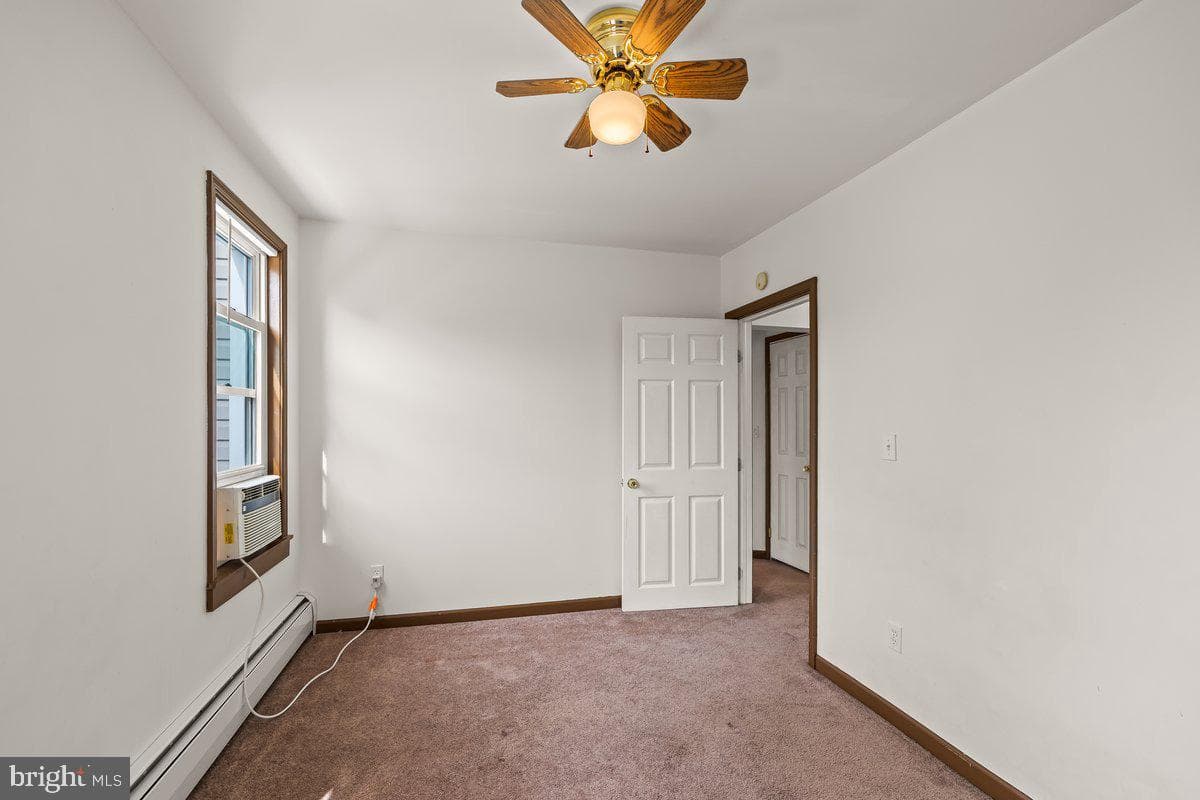 621 Noble Street photo 20