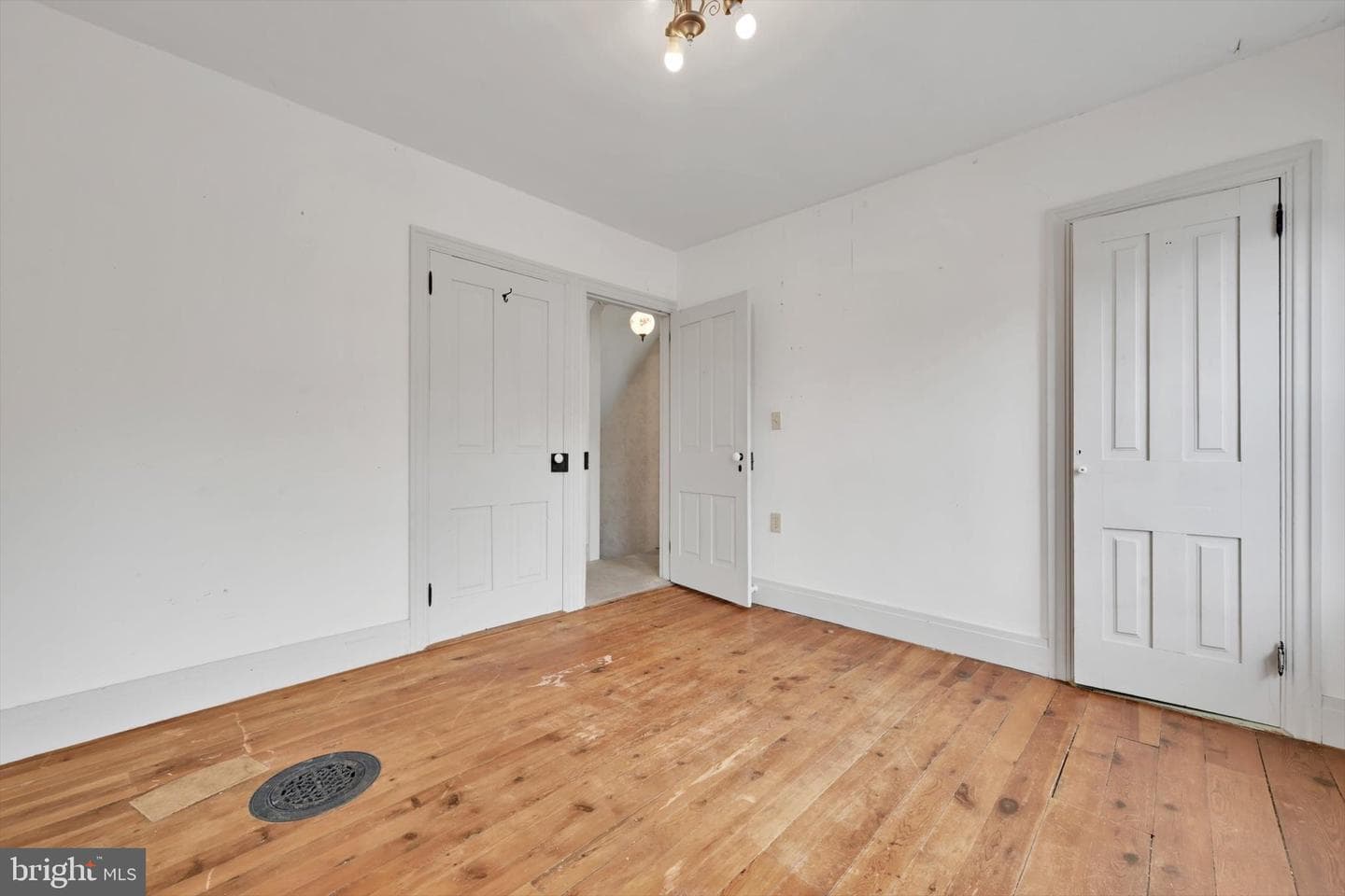 32 N Lancaster Street photo 17