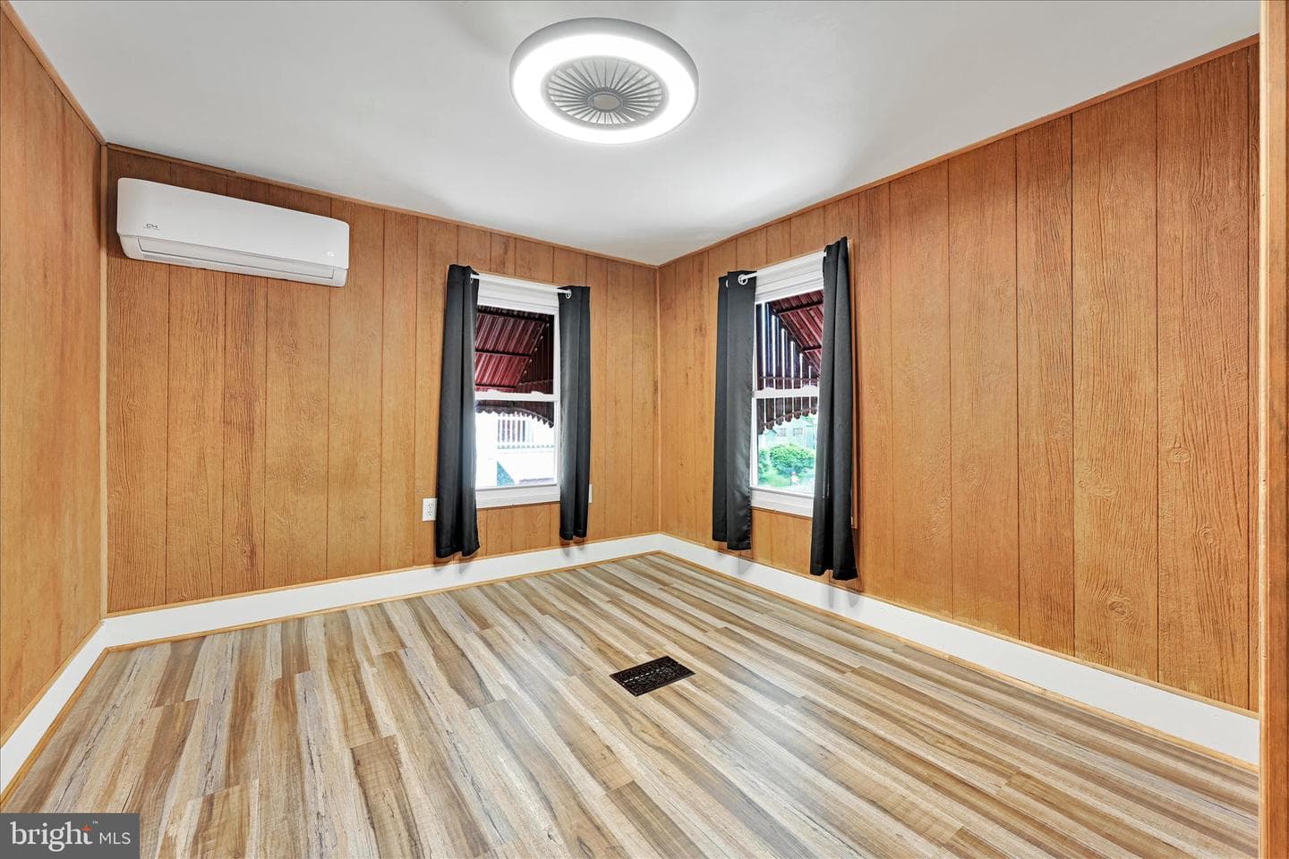 2113 Water Street photo 19
