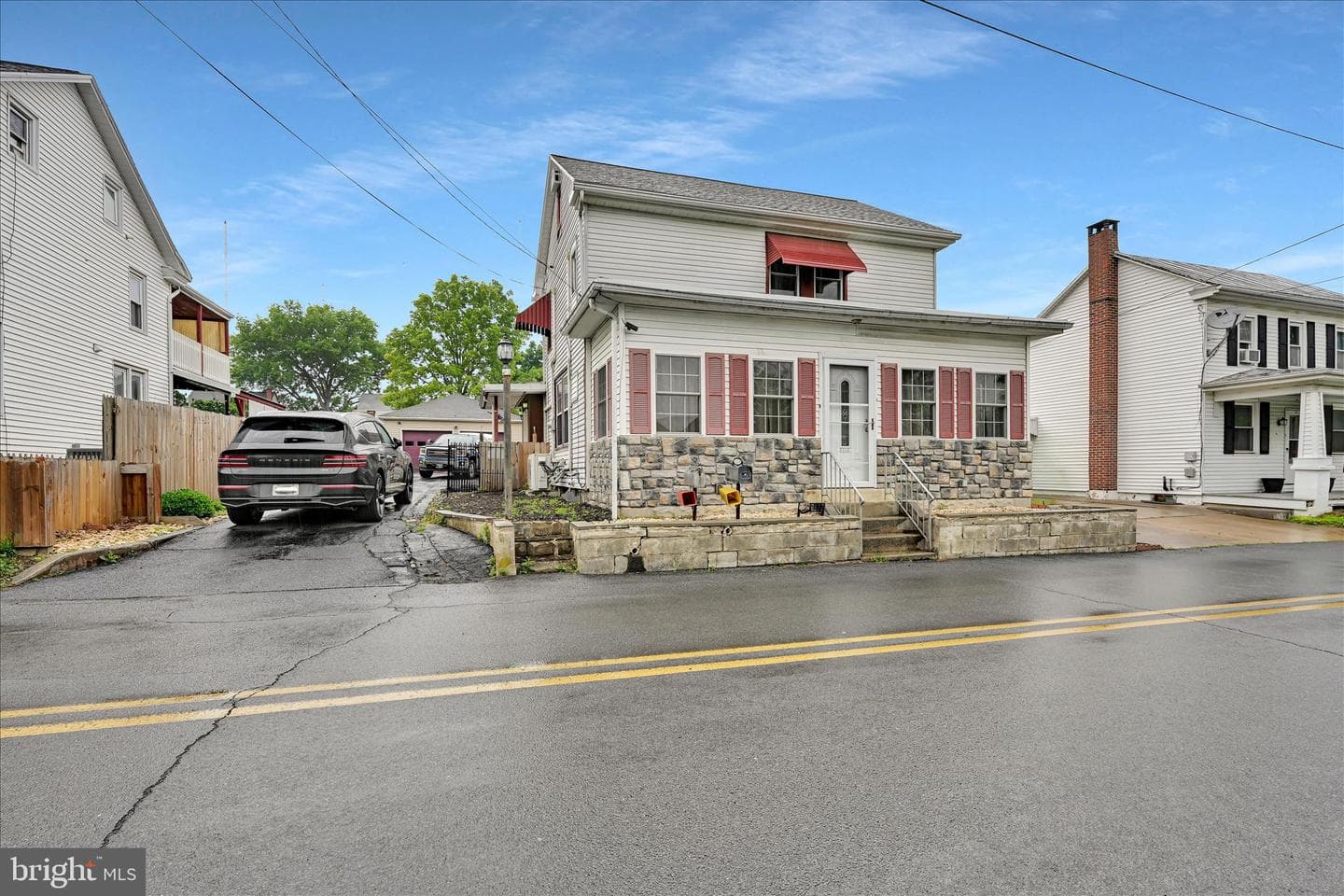 2113 Water Street photo 2