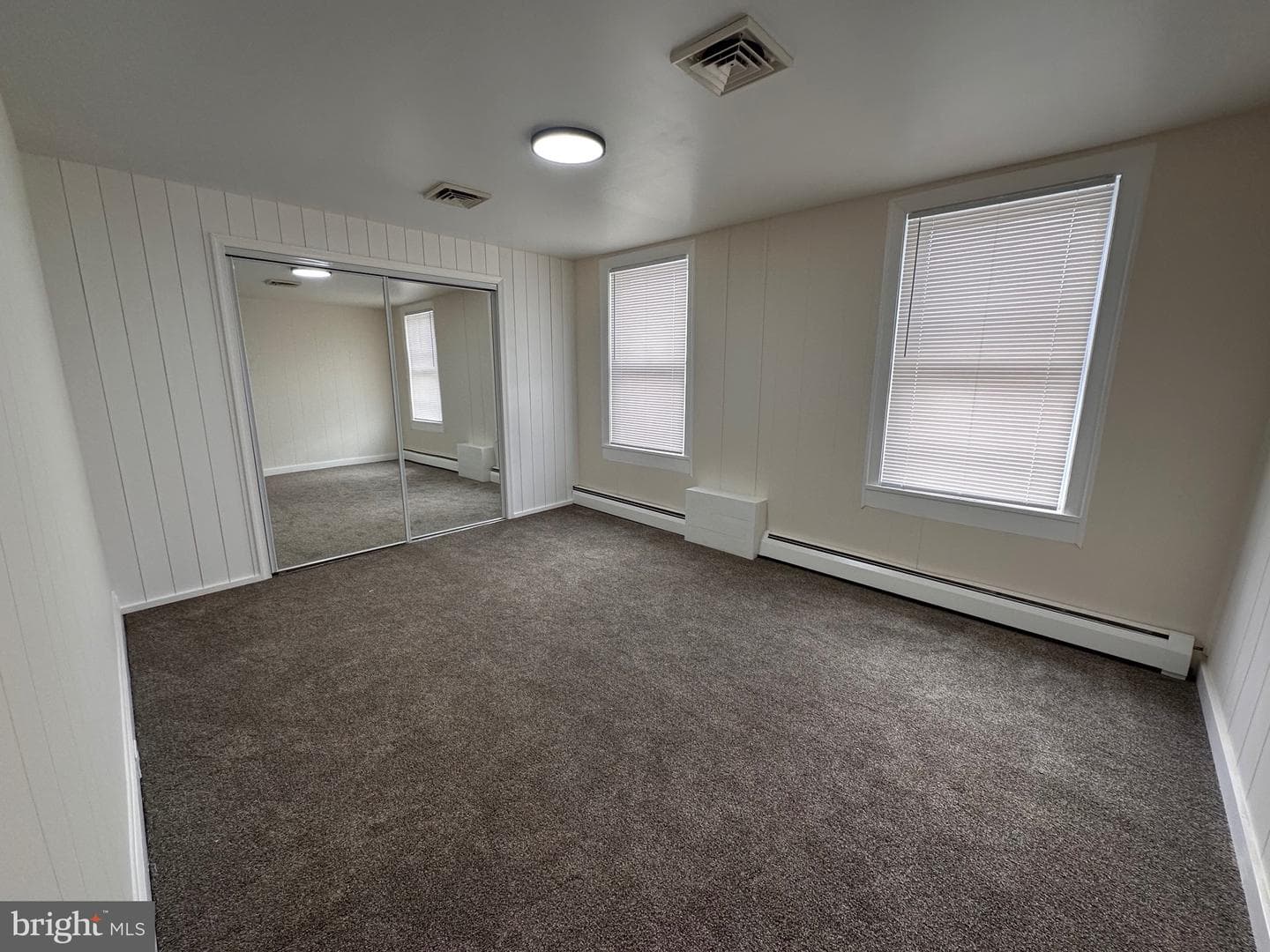 136 N Railroad Street photo 10