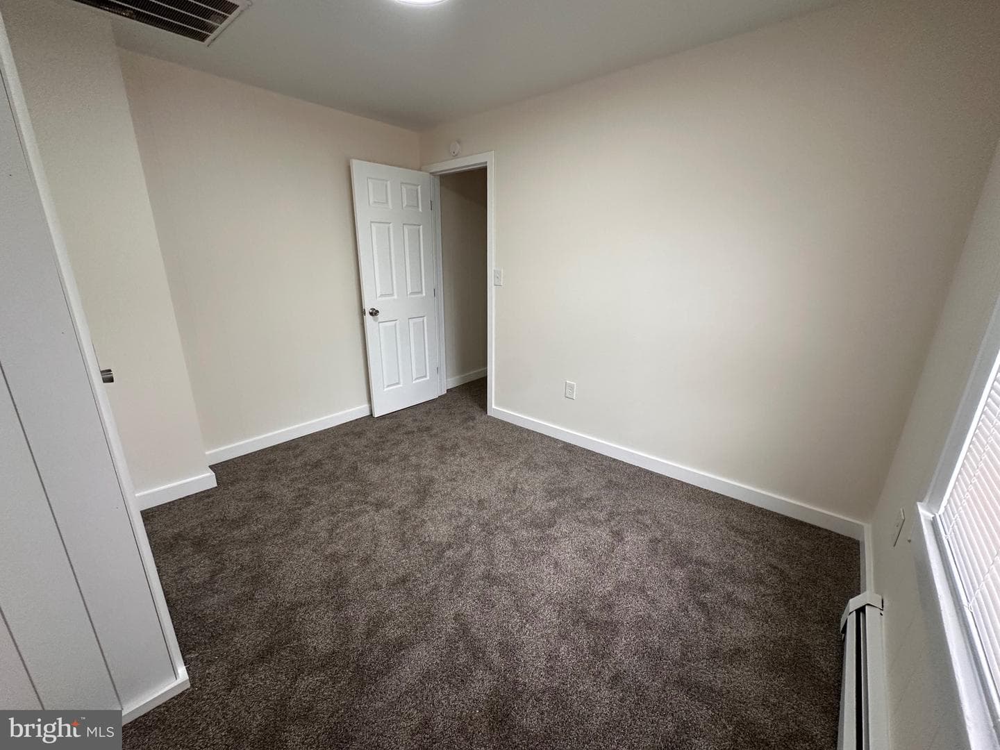 136 N Railroad Street photo 13