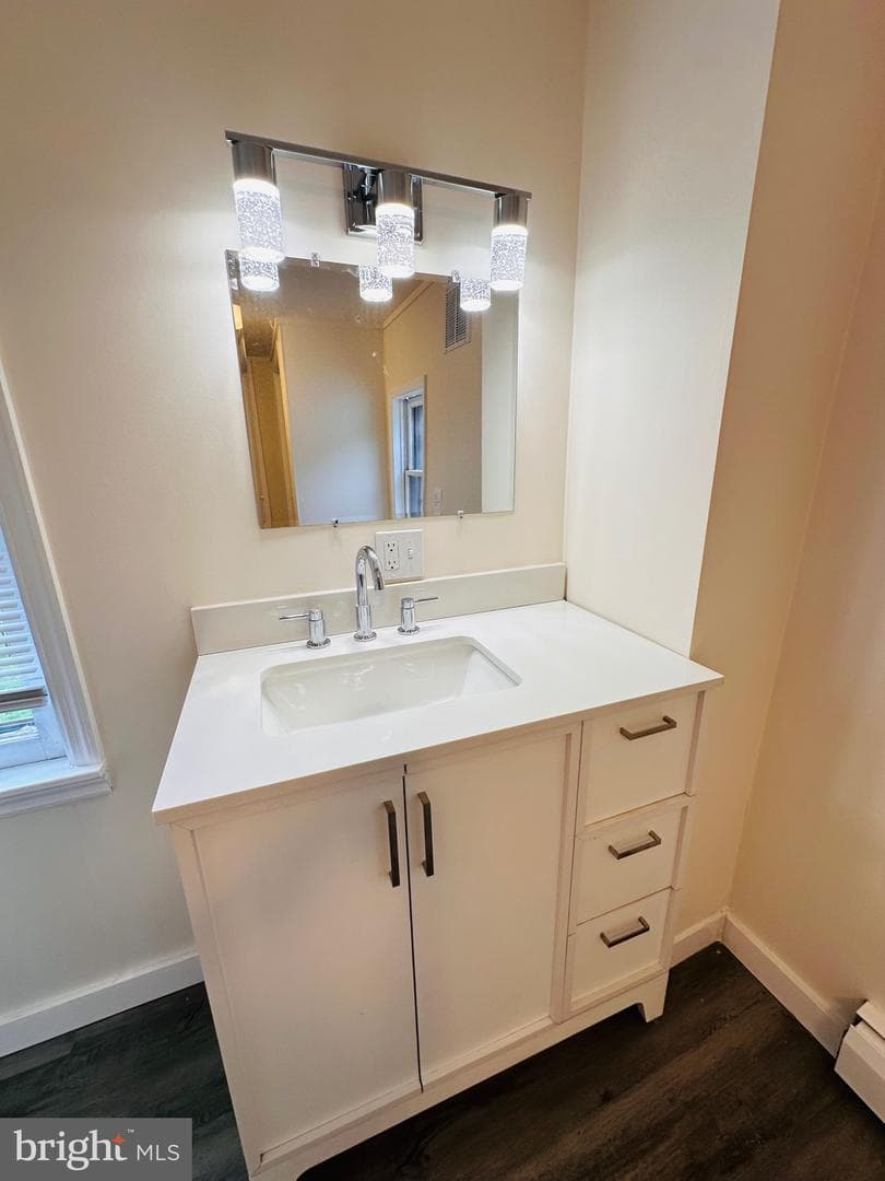136 N Railroad Street photo 17