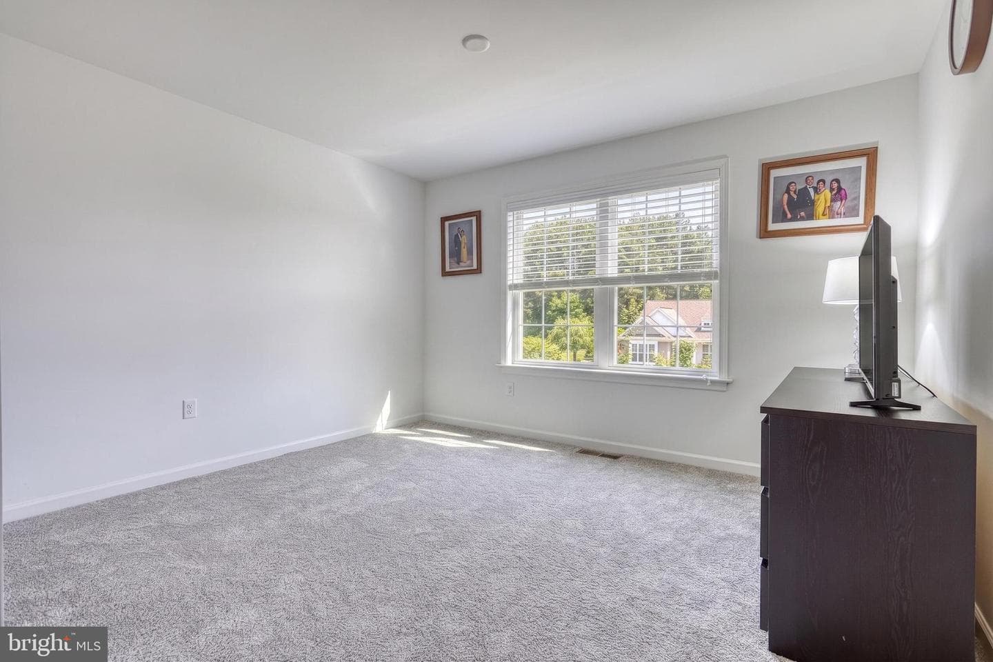 1549 Cambridge Drive photo 46