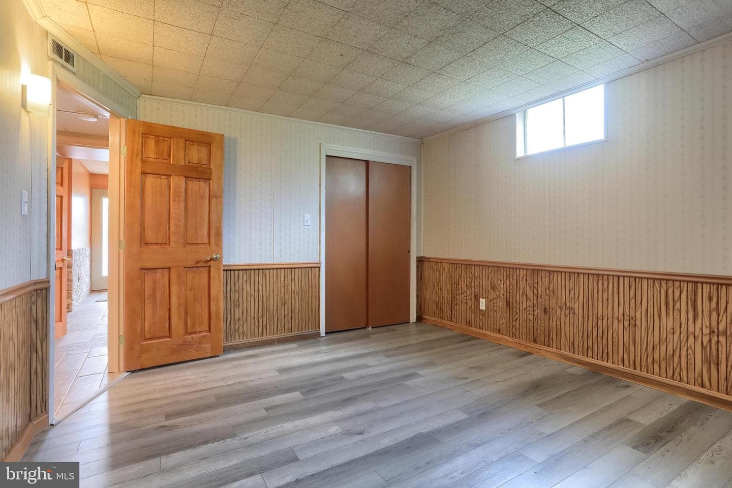 535 E Kercher Avenue photo 47