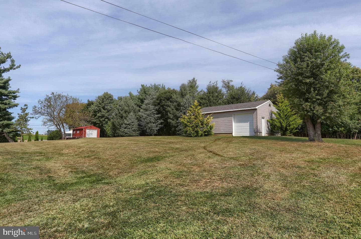 535 E Kercher Avenue photo 63