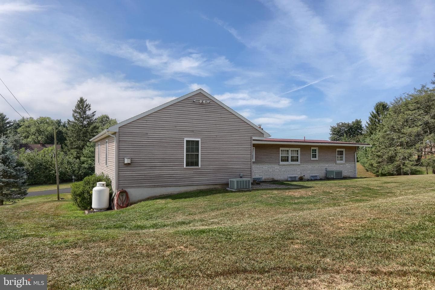 535 E Kercher Avenue photo 66