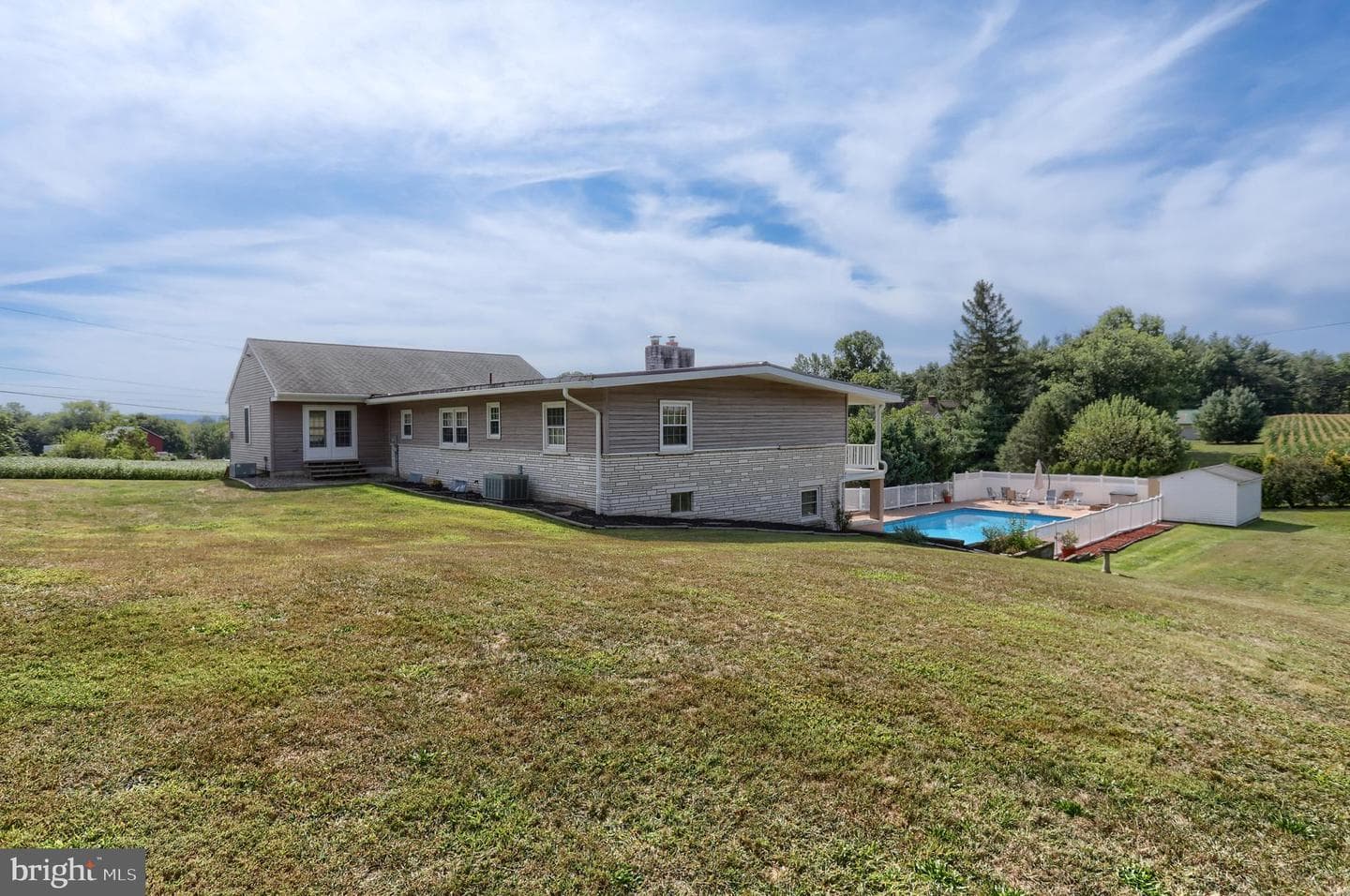 535 E Kercher Avenue photo 69
