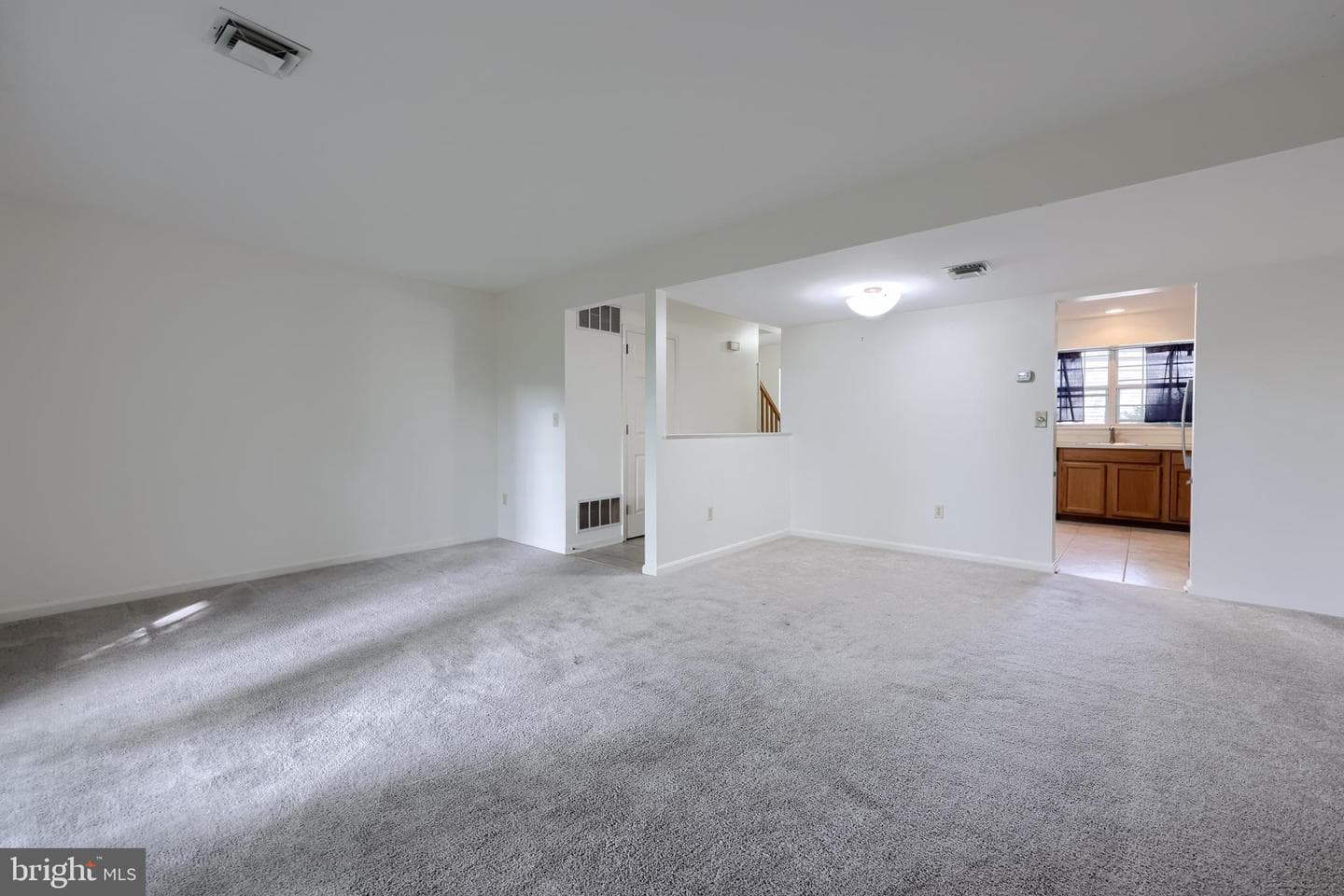 1531 Cambridge Court photo 15