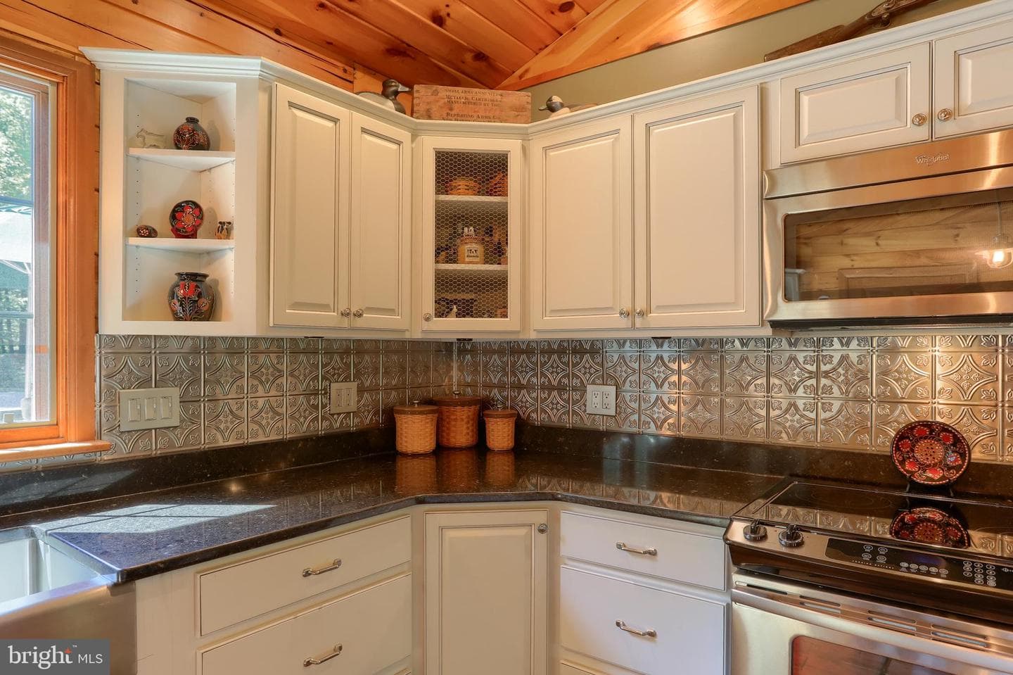 1005 Tulip Tree Drive photo 14