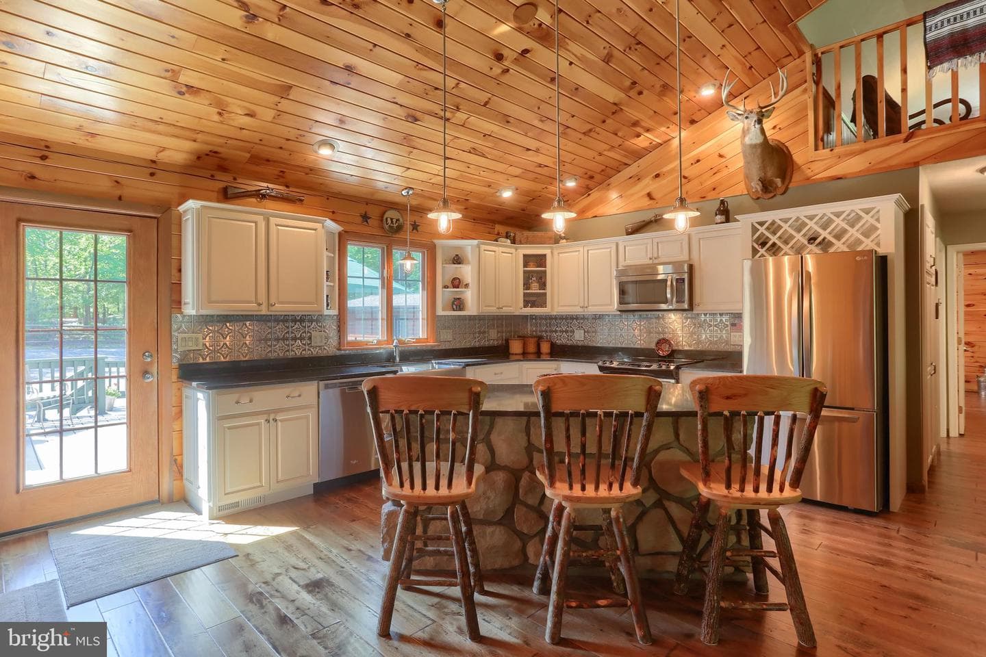 1005 Tulip Tree Drive photo 15