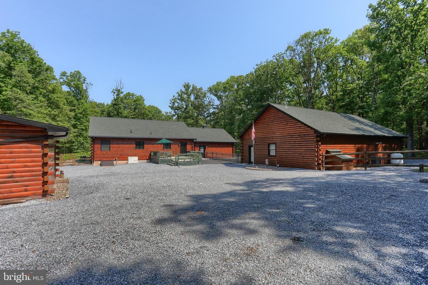 1005 Tulip Tree Drive photo 60