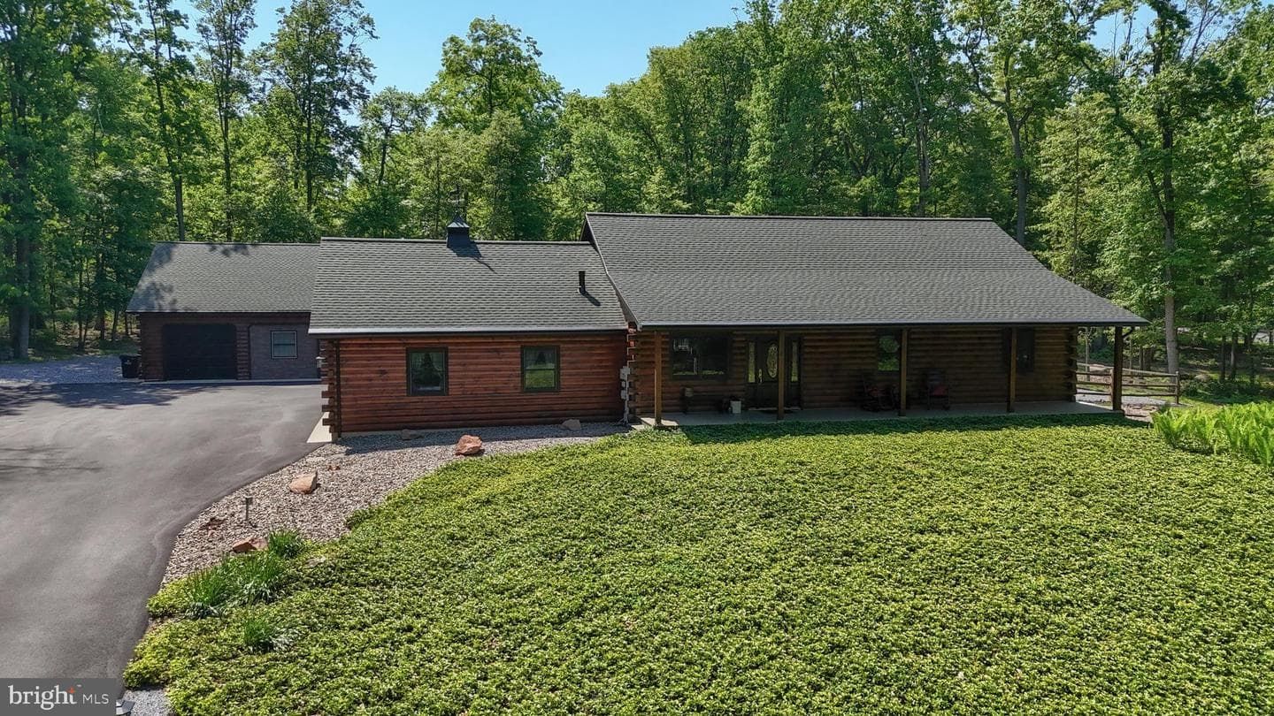 1005 Tulip Tree Drive photo 65