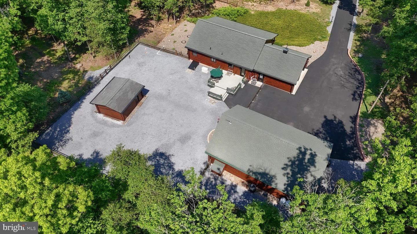 1005 Tulip Tree Drive photo 72