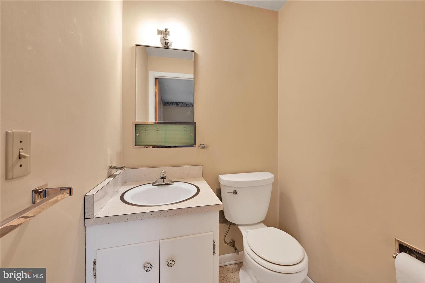 109 Spruce Street photo 16