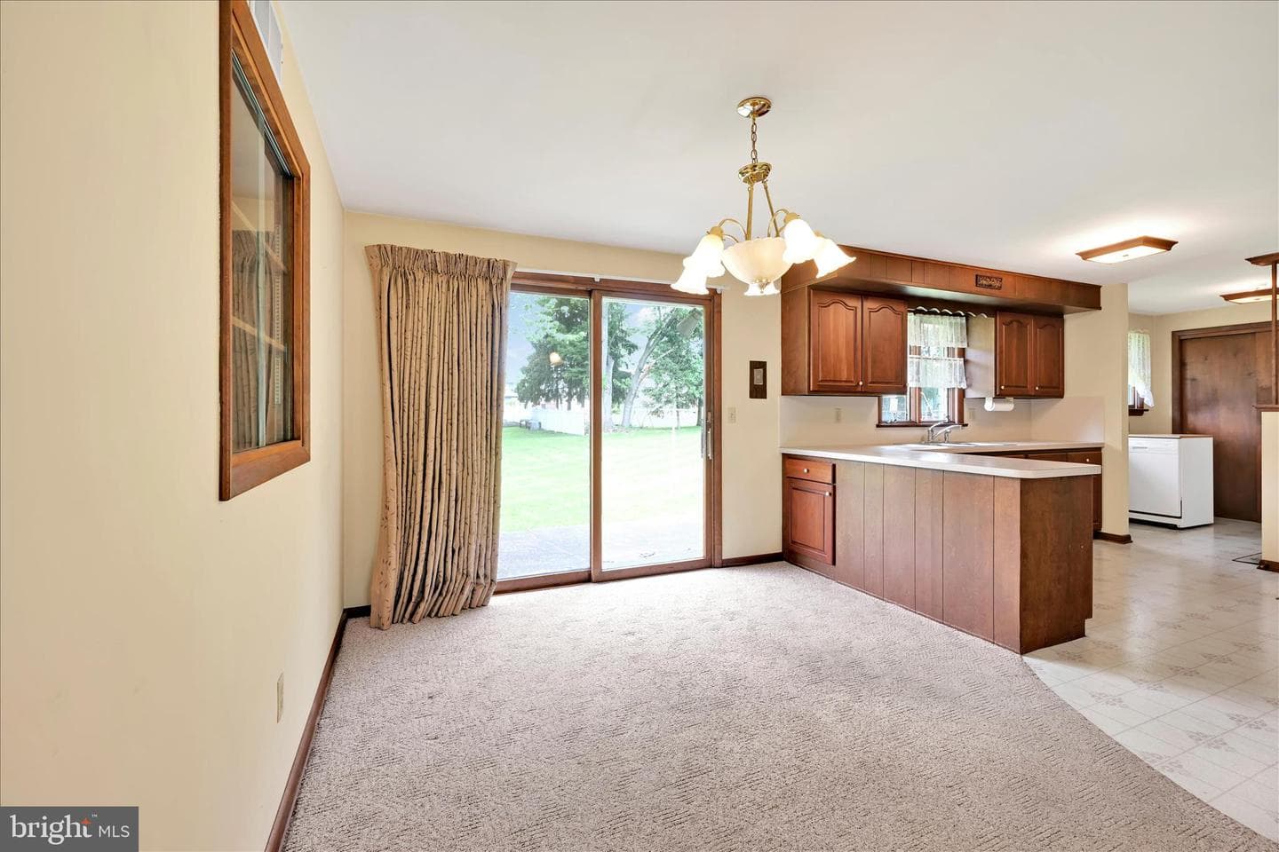 109 Spruce Street photo 7