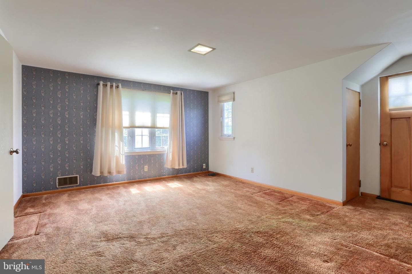235 Narrows Drive photo 50
