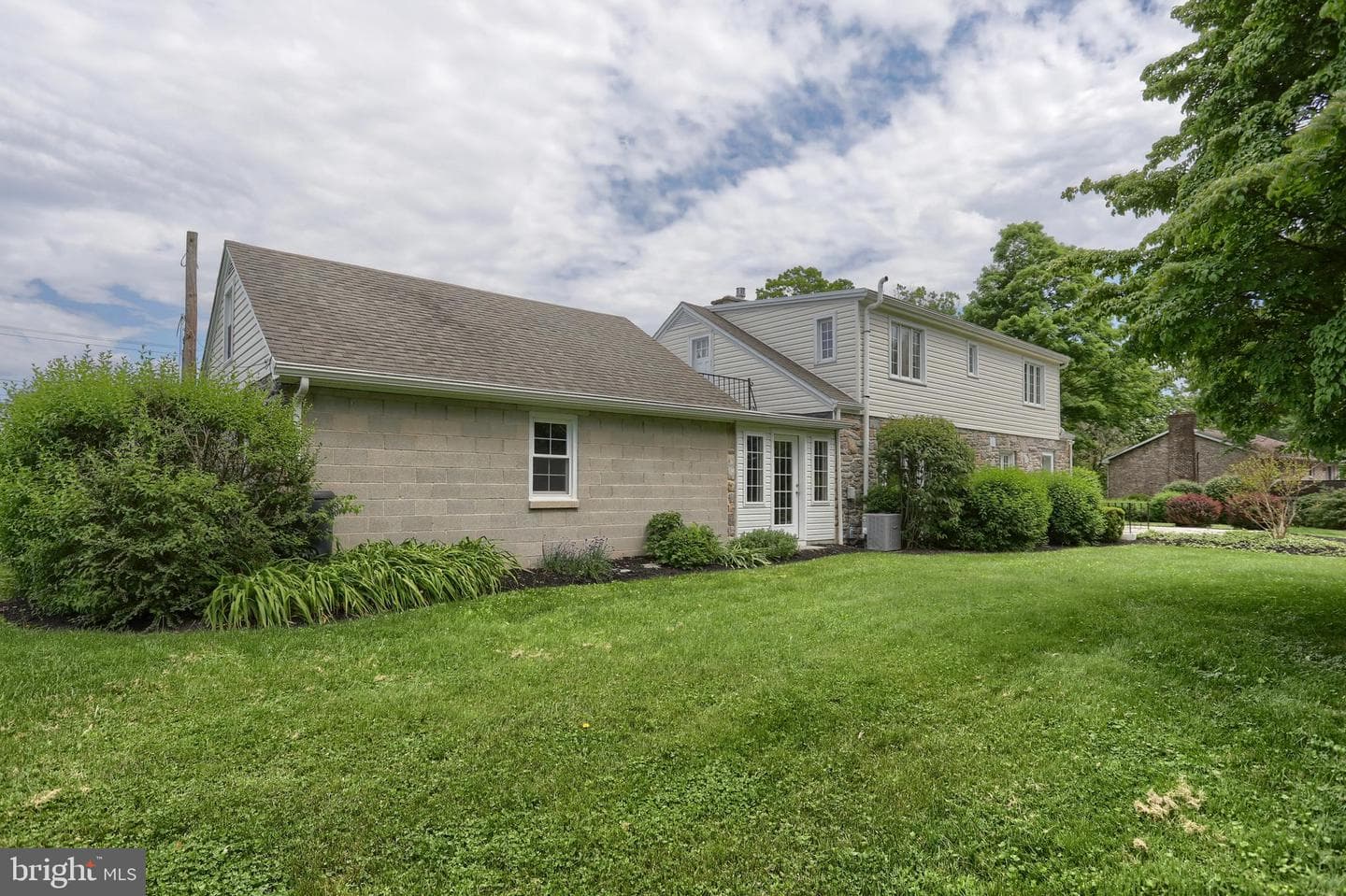 235 Narrows Drive photo 67