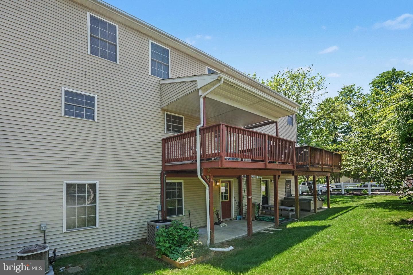 102 Woodside Court photo 33