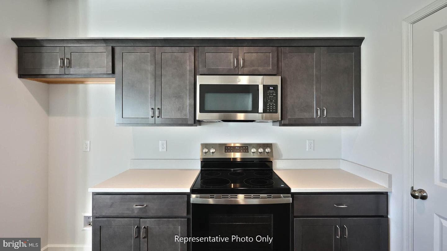 104 Foundry Lane photo 8