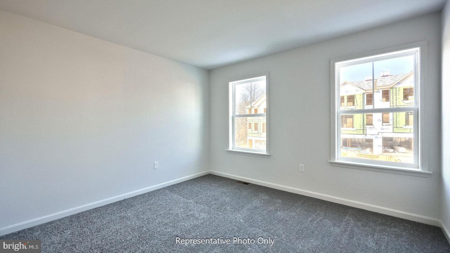 100 Foundry Lane photo 16