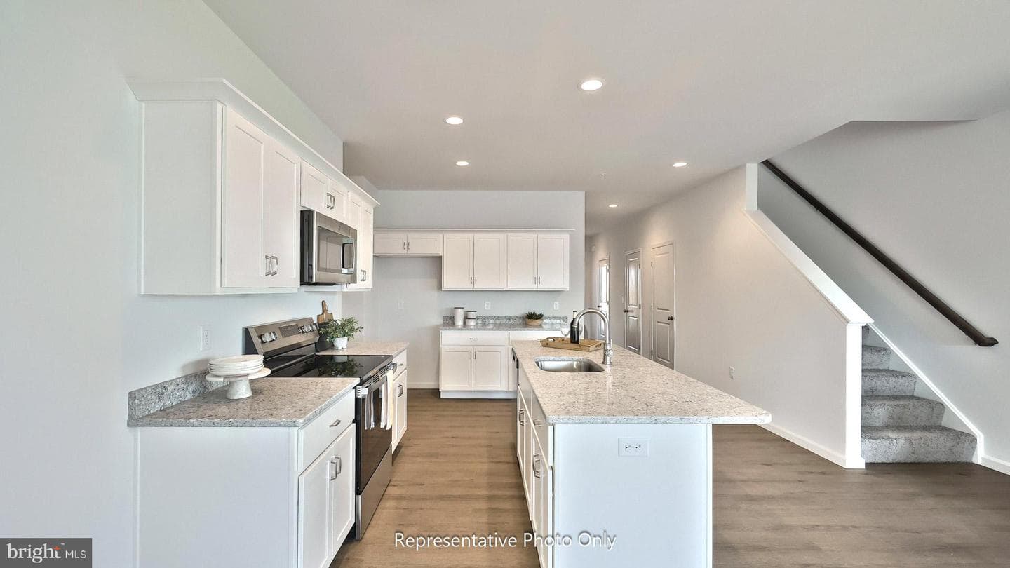 100 Foundry Lane photo 5