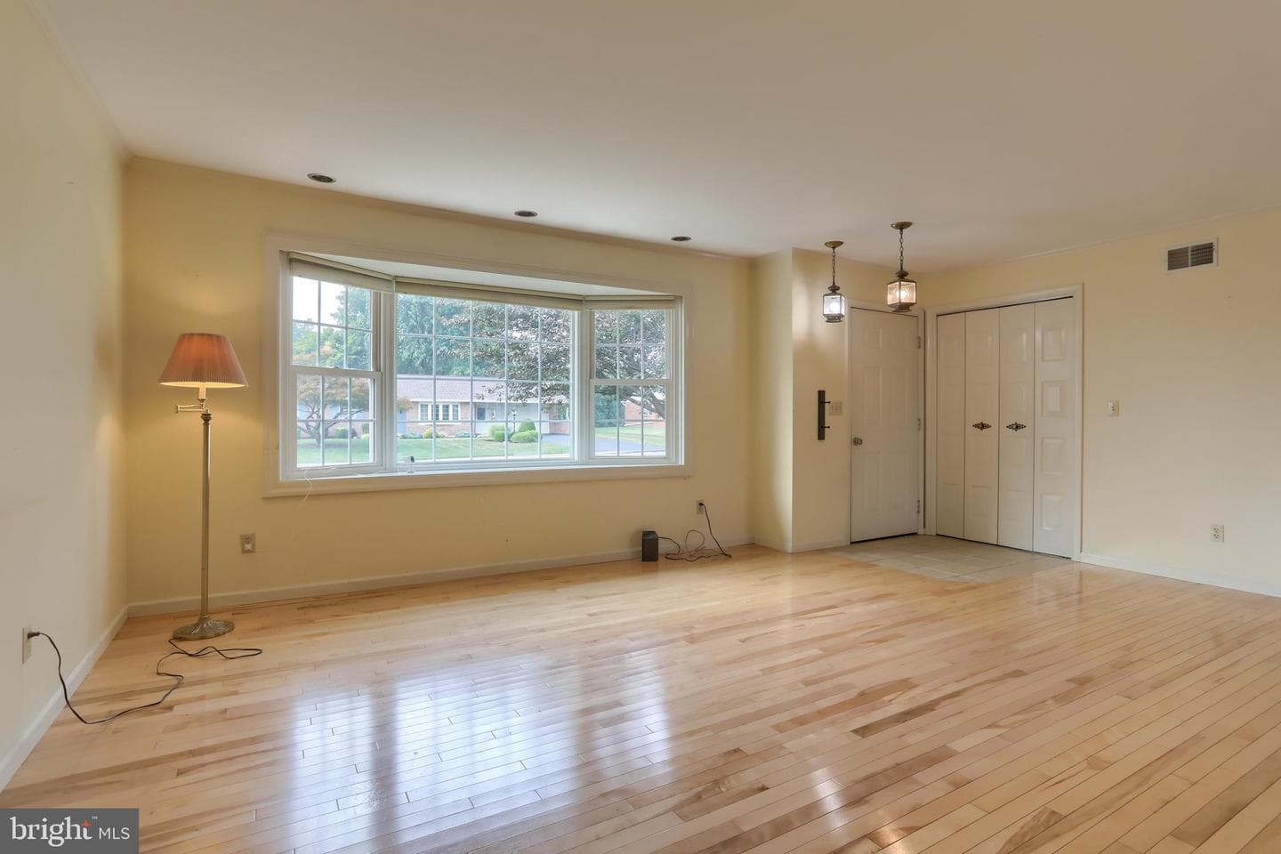 7 Lantern Avenue photo 7