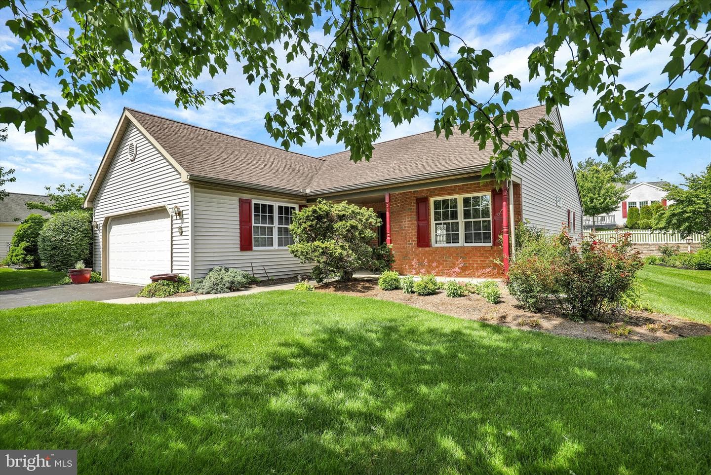 14 Springhouse Drive photo 3