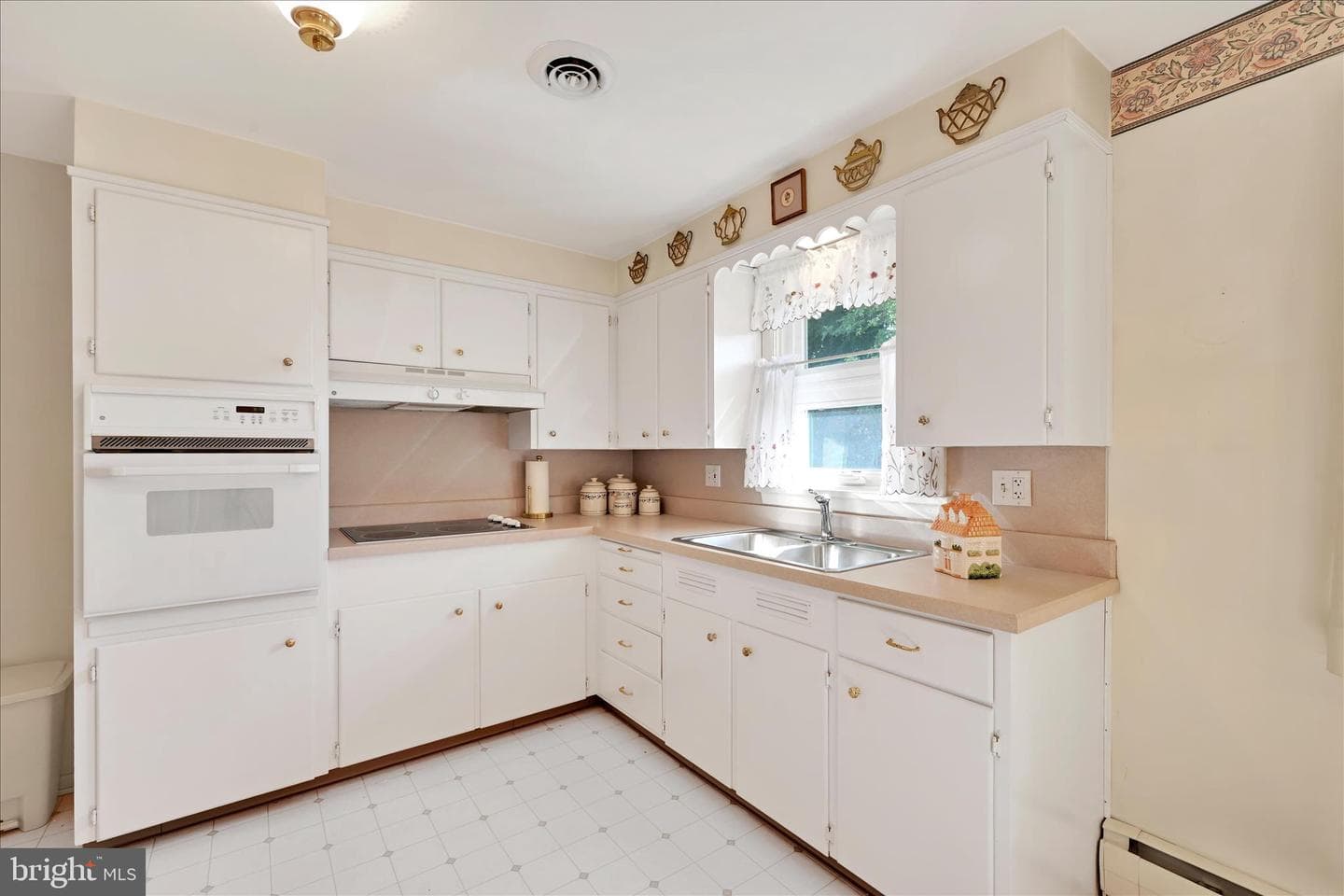 322 Taylor Street photo 14