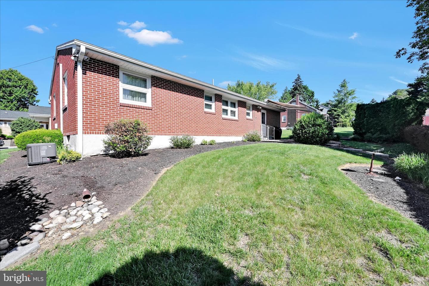 322 Taylor Street photo 31