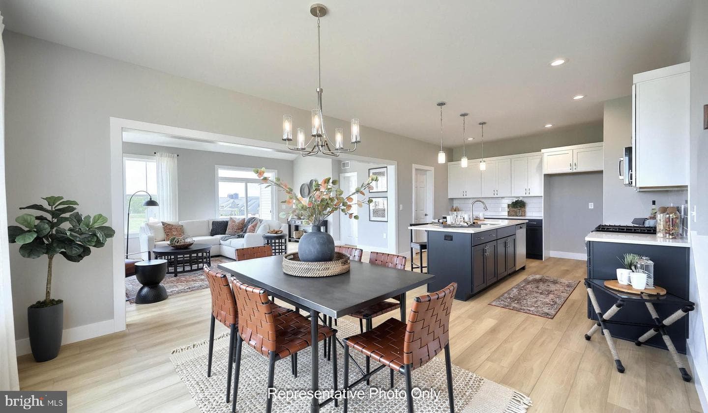 528 Stone Gate Boulevard photo 8