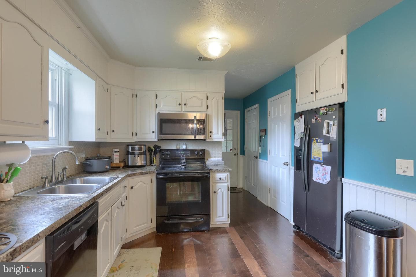 747 Barbara Ann Drive photo 15