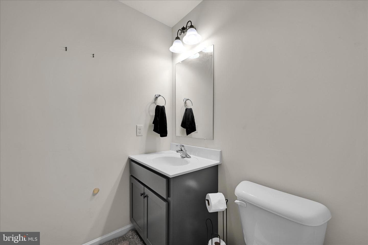 721 Farmwood Lane photo 21