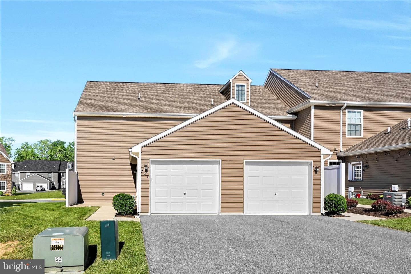 721 Farmwood Lane photo 25