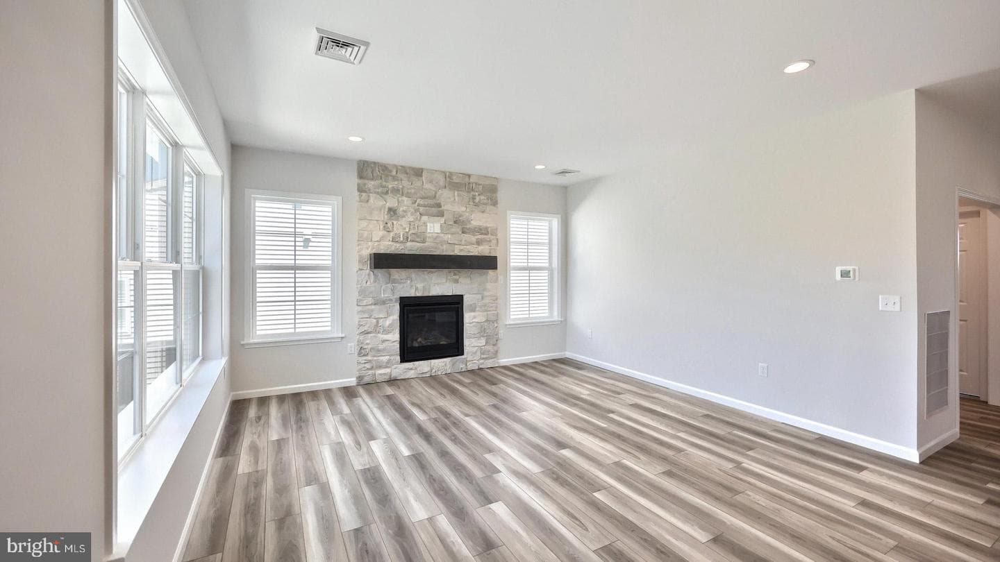 607 Lilliana Drive photo 16