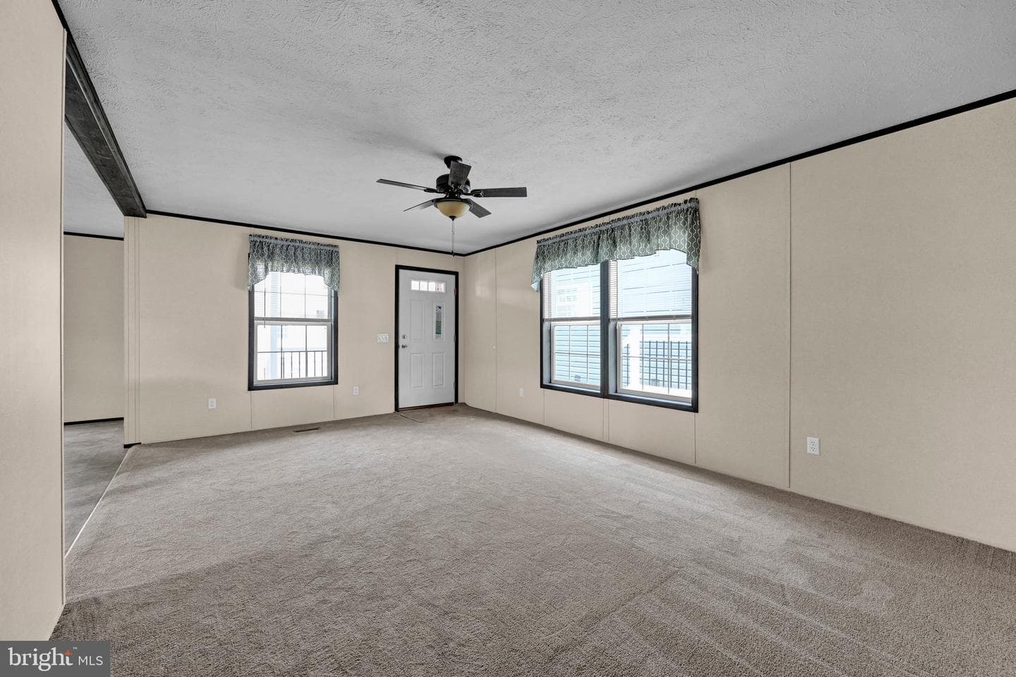 2110 Scull Street photo 6