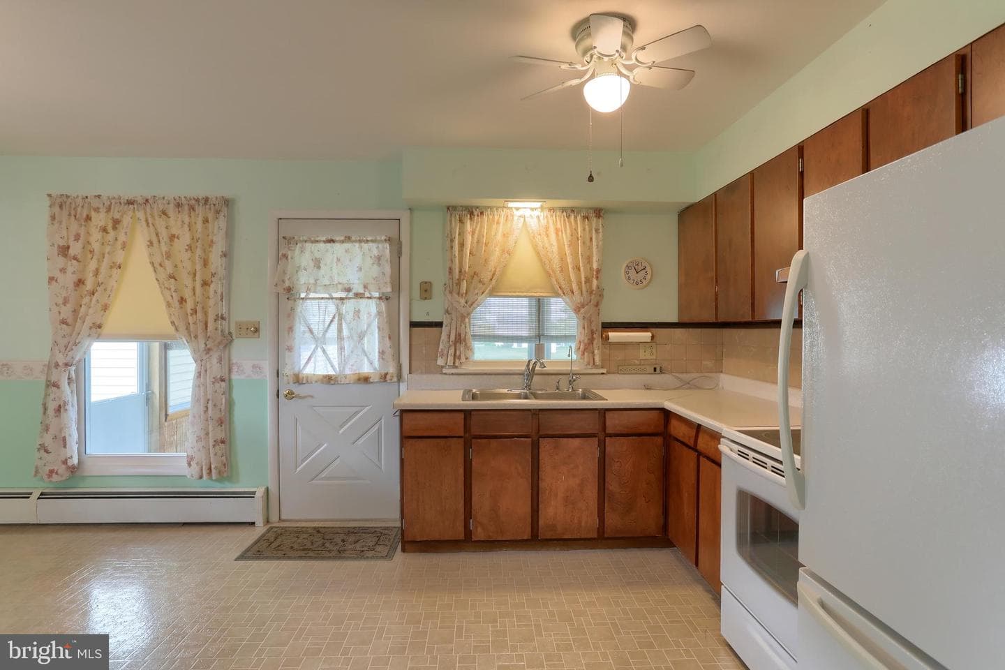 311 Poplar Street photo 12