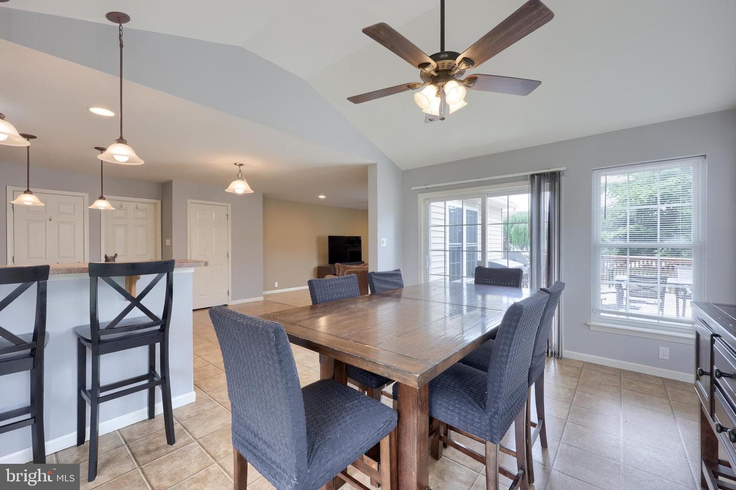 137 Pickwick Circle photo 20