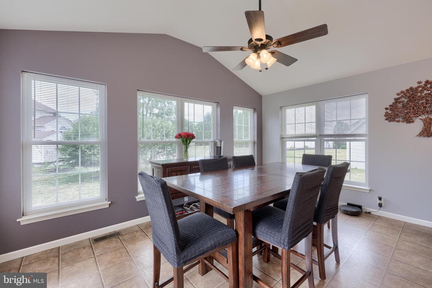 137 Pickwick Circle photo 22
