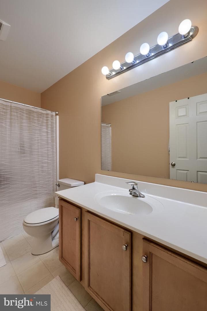 137 Pickwick Circle photo 34